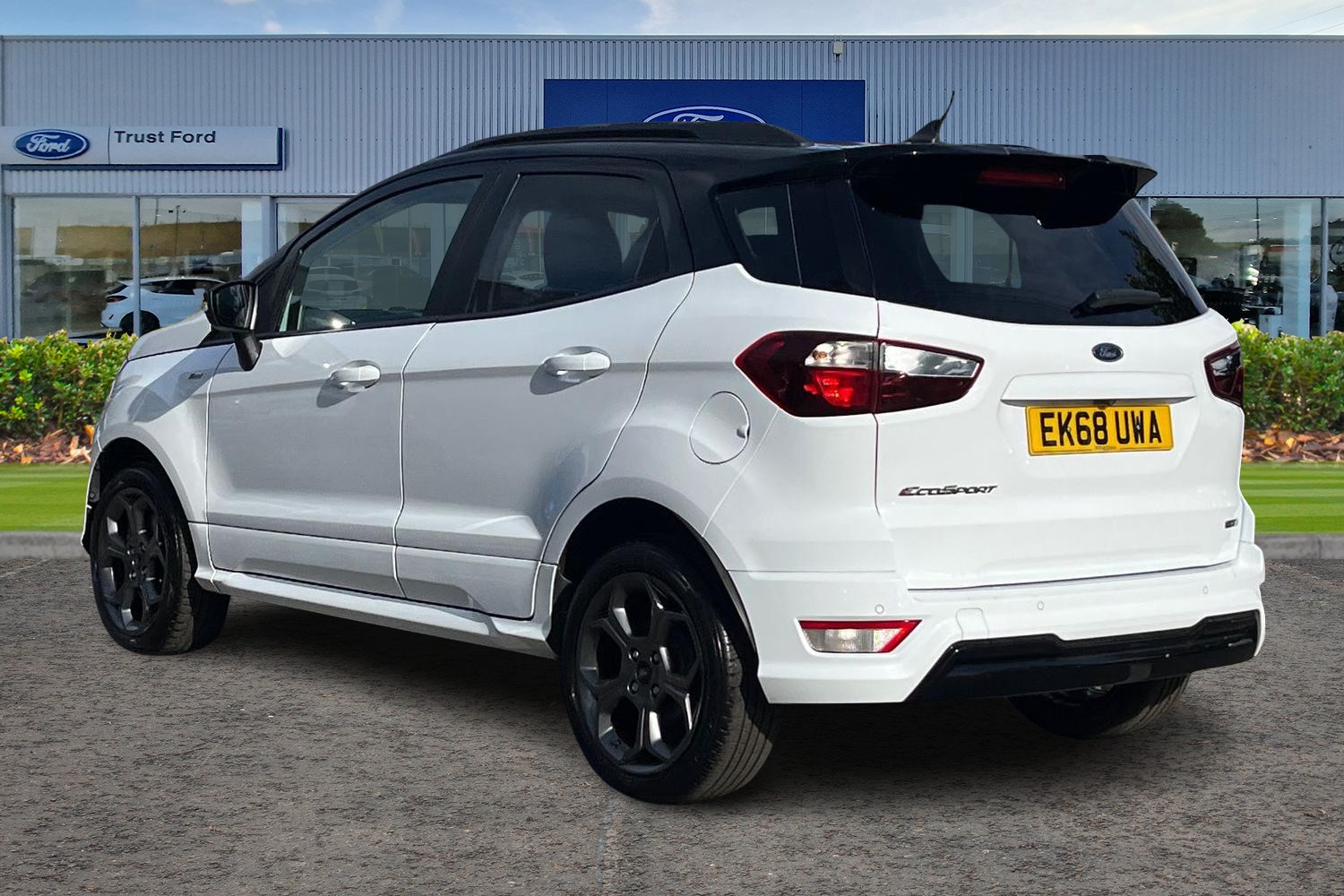 Ford ECOSPORT Photo 1