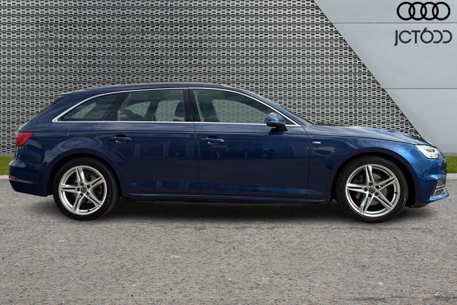 Audi A4 Avant Photo 4