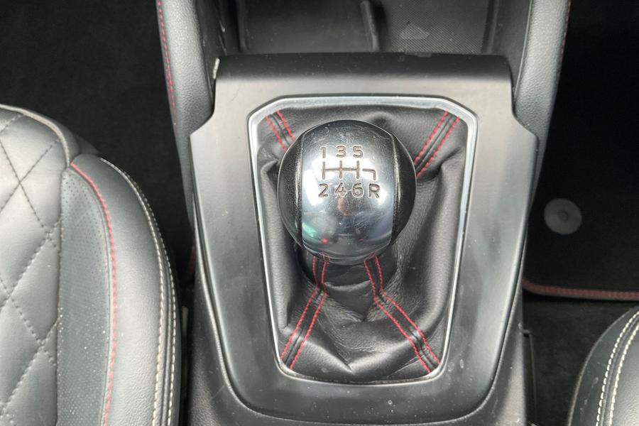 Ford FOCUS Photo autoimg-b35047870008f788628186f505e3c925e16f05ae.jpg