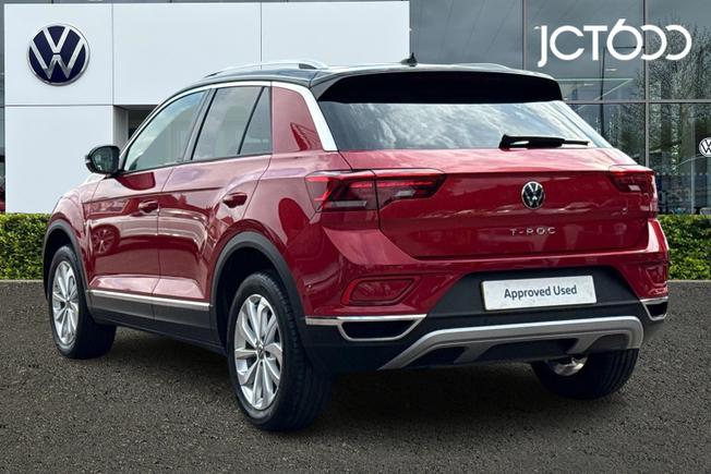 Volkswagen T-Roc Photo 3