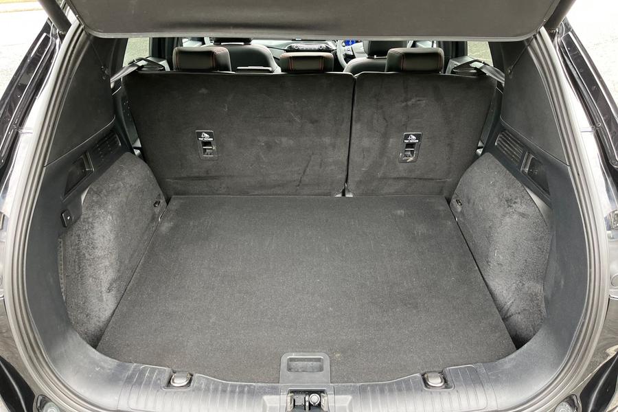 Ford KUGA Photo autoimg-b353f64772bda85146147b8dcd915669040587a3.jpg