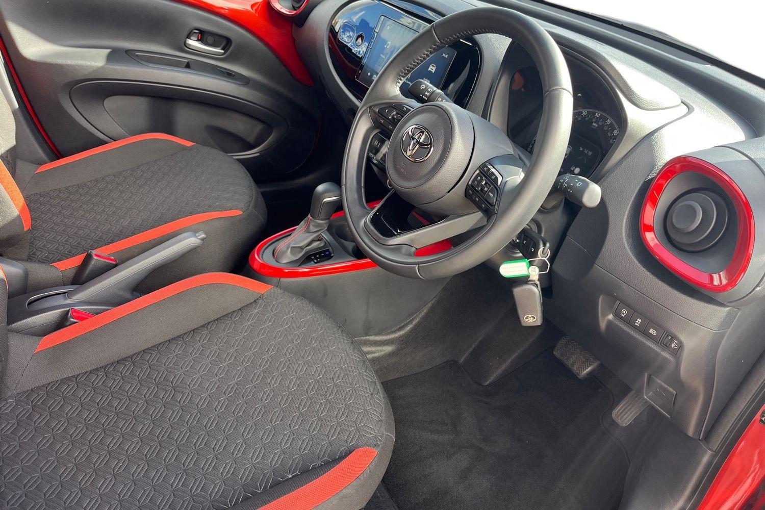 Toyota Aygo X Photo 8
