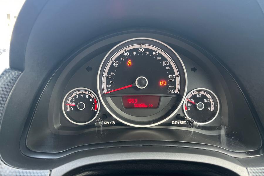 Volkswagen UP Photo autoimg-b3567fca60eef6ba83a52bdccfba04fd4814caf2.jpg