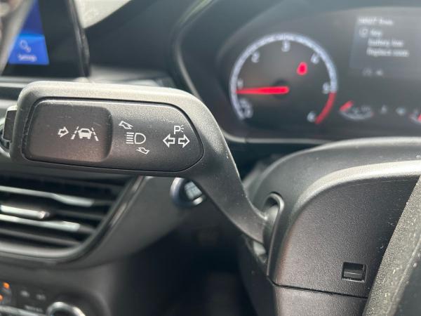 Ford Focus Photo autoimg-b35a511325184ab7592e69fd9271d39bb408b854.jpg