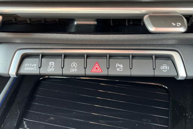 AUDI  Q3 Sportback Photo 33