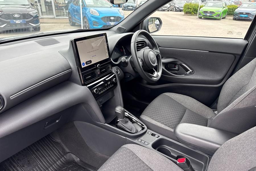 Toyota YARIS CROSS Photo autoimg-b35e1f672d2cd223618d15268a67afeb2e9e0781.jpg