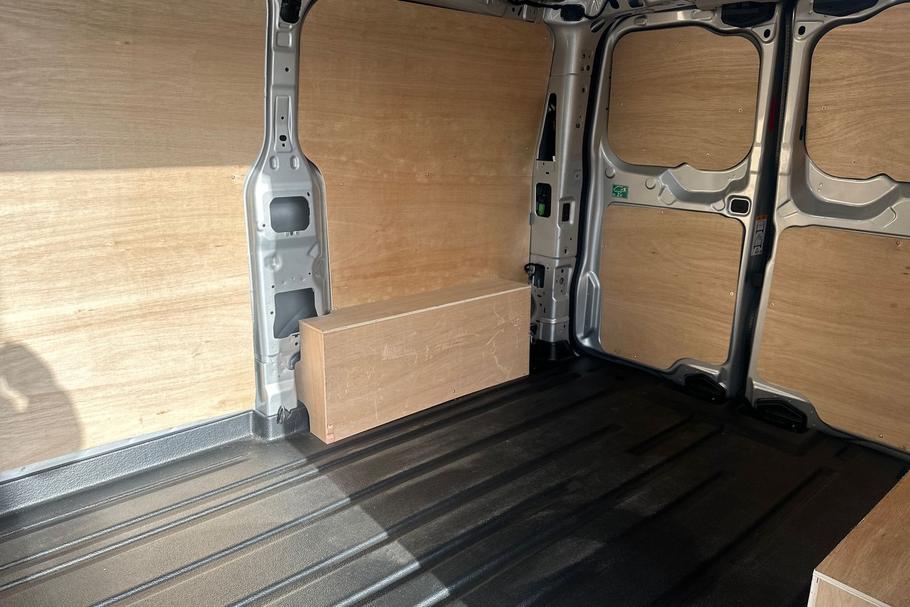 Used FORD TRANSIT CUSTOM WR75MWU 4