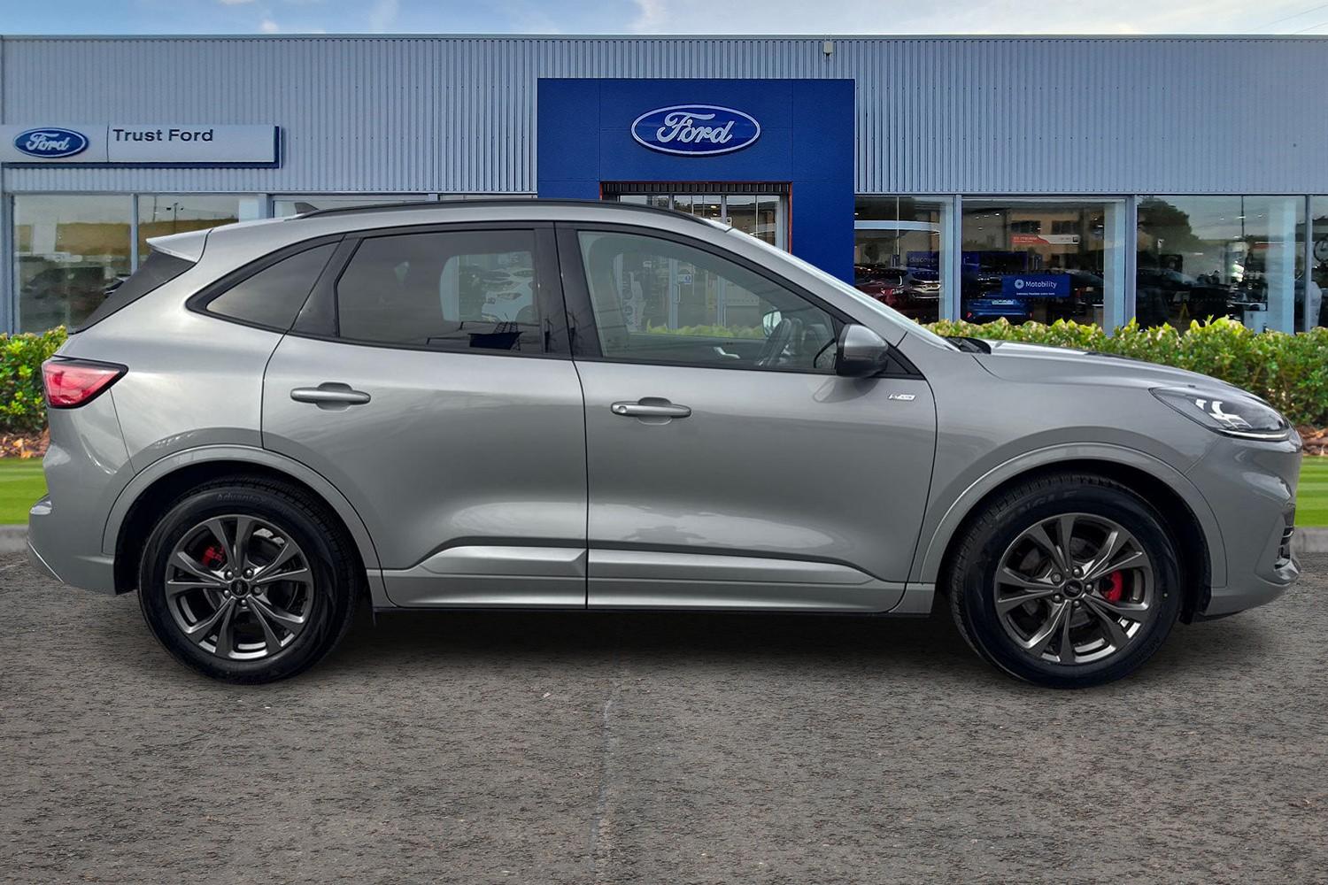 Ford KUGA Photo 2