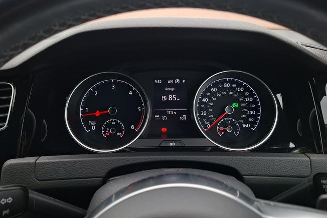 VOLKSWAGEN Golf Photo 15