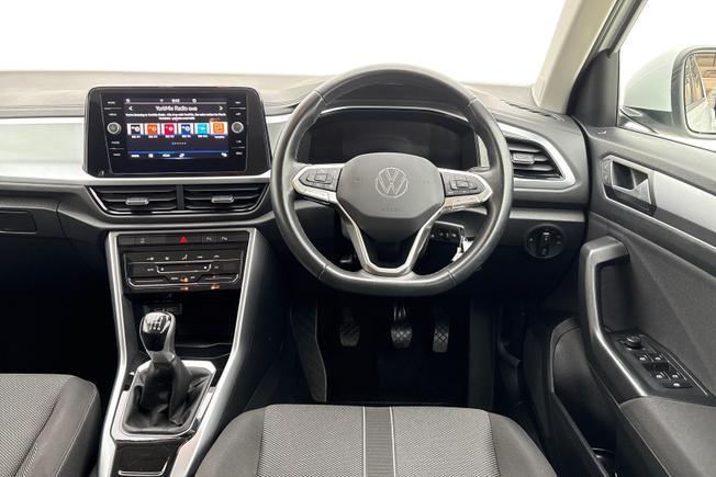 Volkswagen T-ROC Photo 11