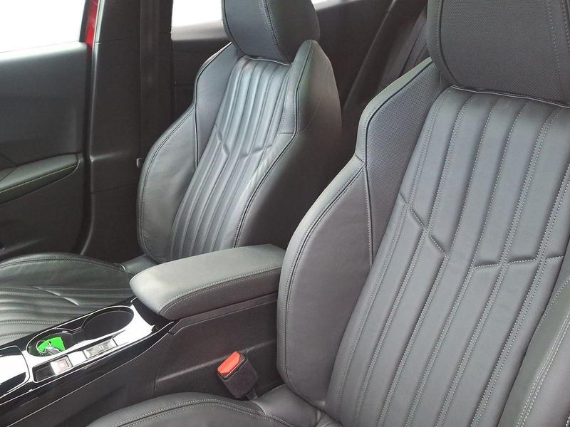 Used Peugeot 2008 NU70AUT 16