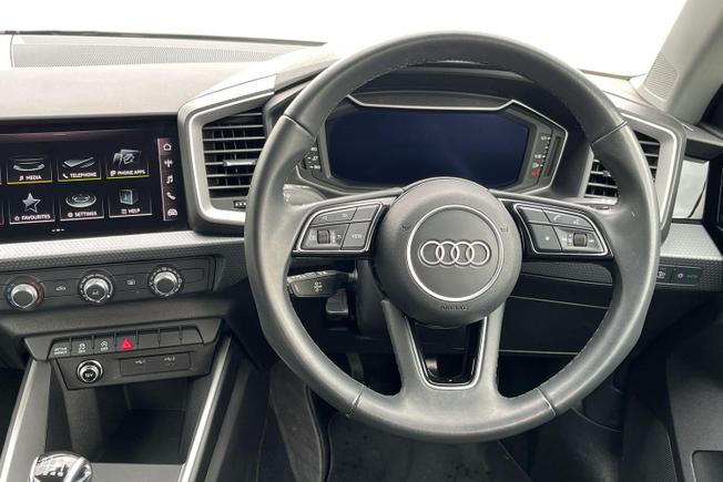 AUDI A1 Photo 11