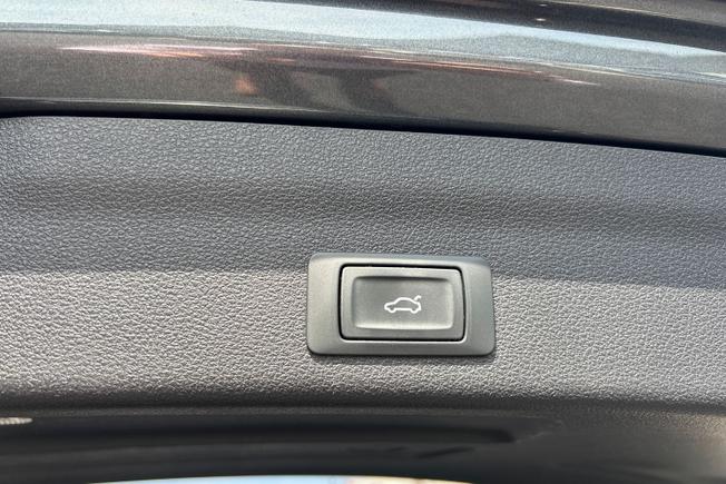 AUDI A6 Avant Photo 32