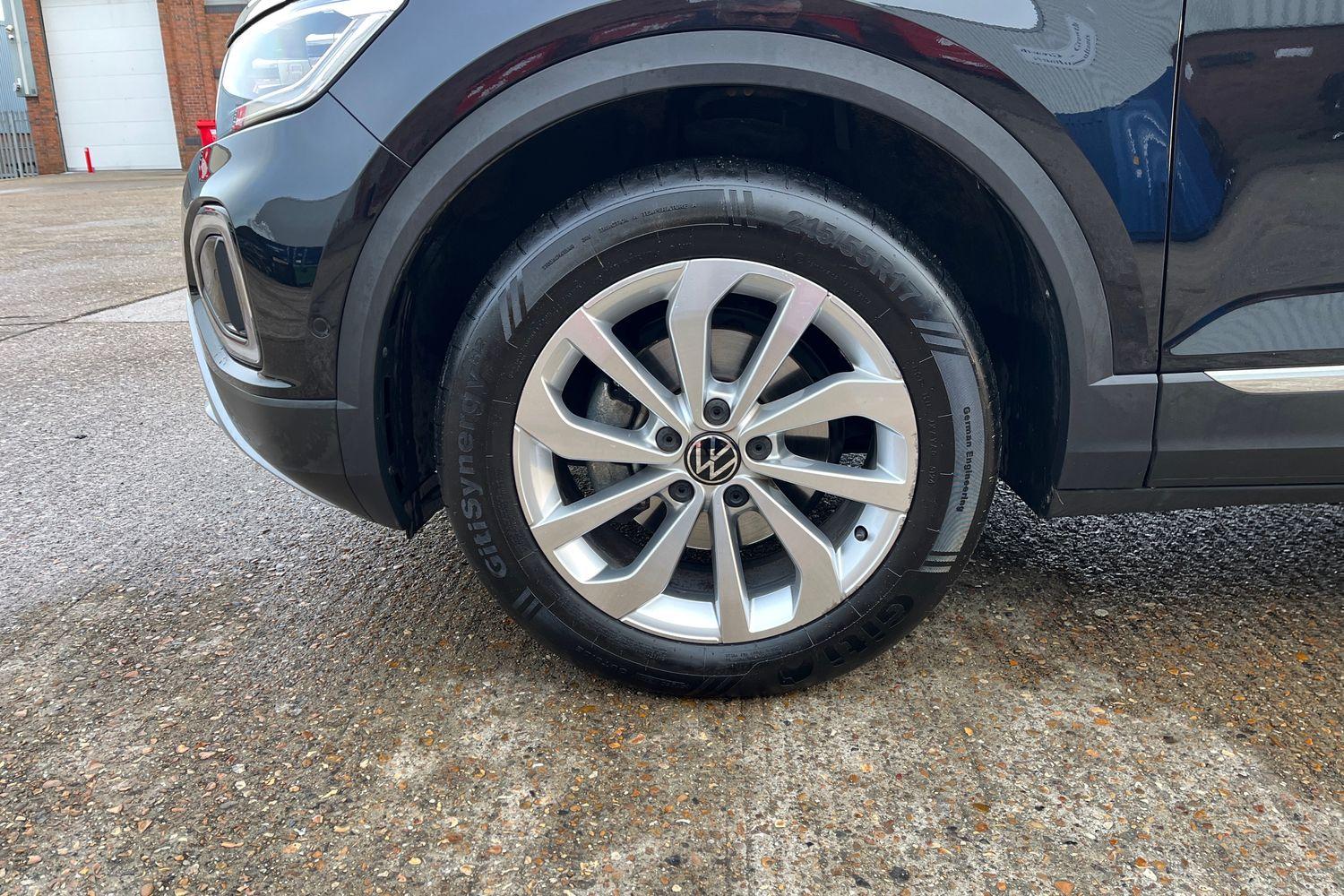 Volkswagen T-Roc Photo 7
