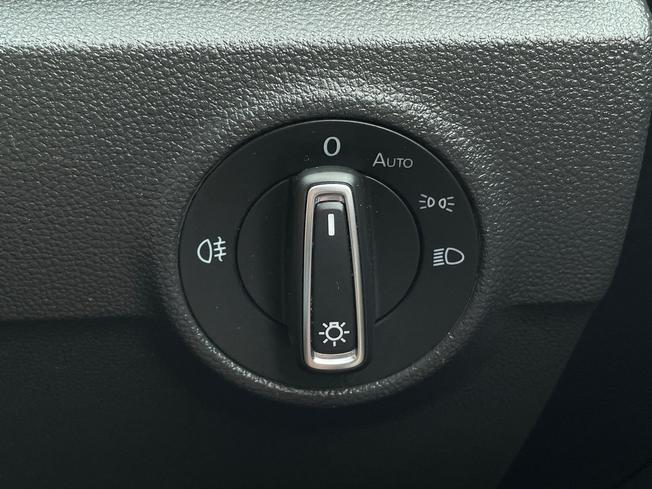 VOLKSWAGEN T-Roc Photo 37