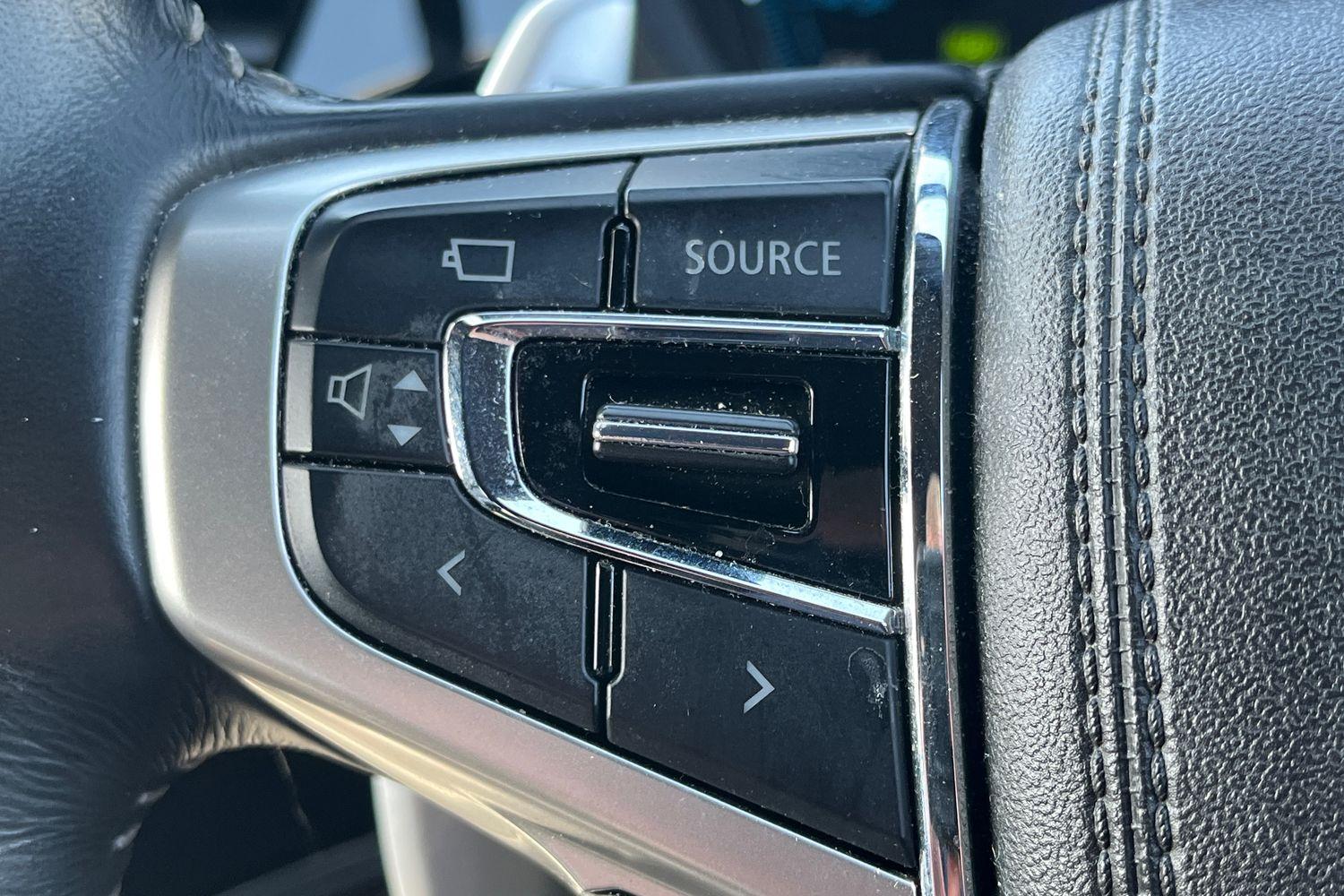 Mitsubishi OUTLANDER Photo 41