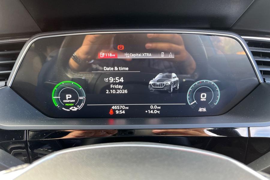 Audi e-tron Photo autoimg-b377c82530d88d7f62c20ba74ef0ab670af79bbe.jpg