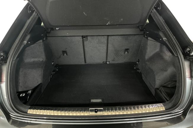 AUDI Q3 Photo 12