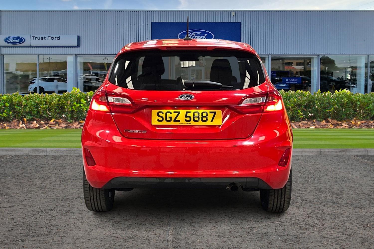Ford FIESTA Photo 6