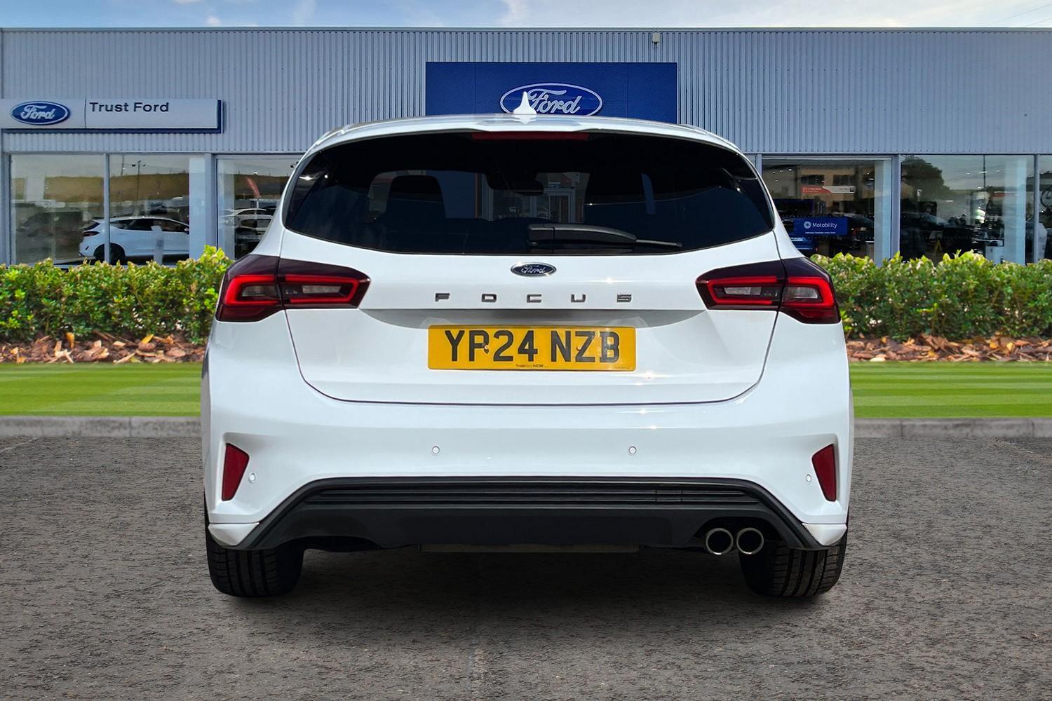 Ford Focus Photo 6
