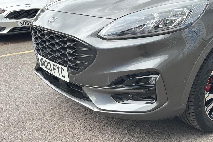Ford KUGA Photo autoimg-b37a7735e0eeb719c2aecaf2a7c0296cc28fac67.jpg