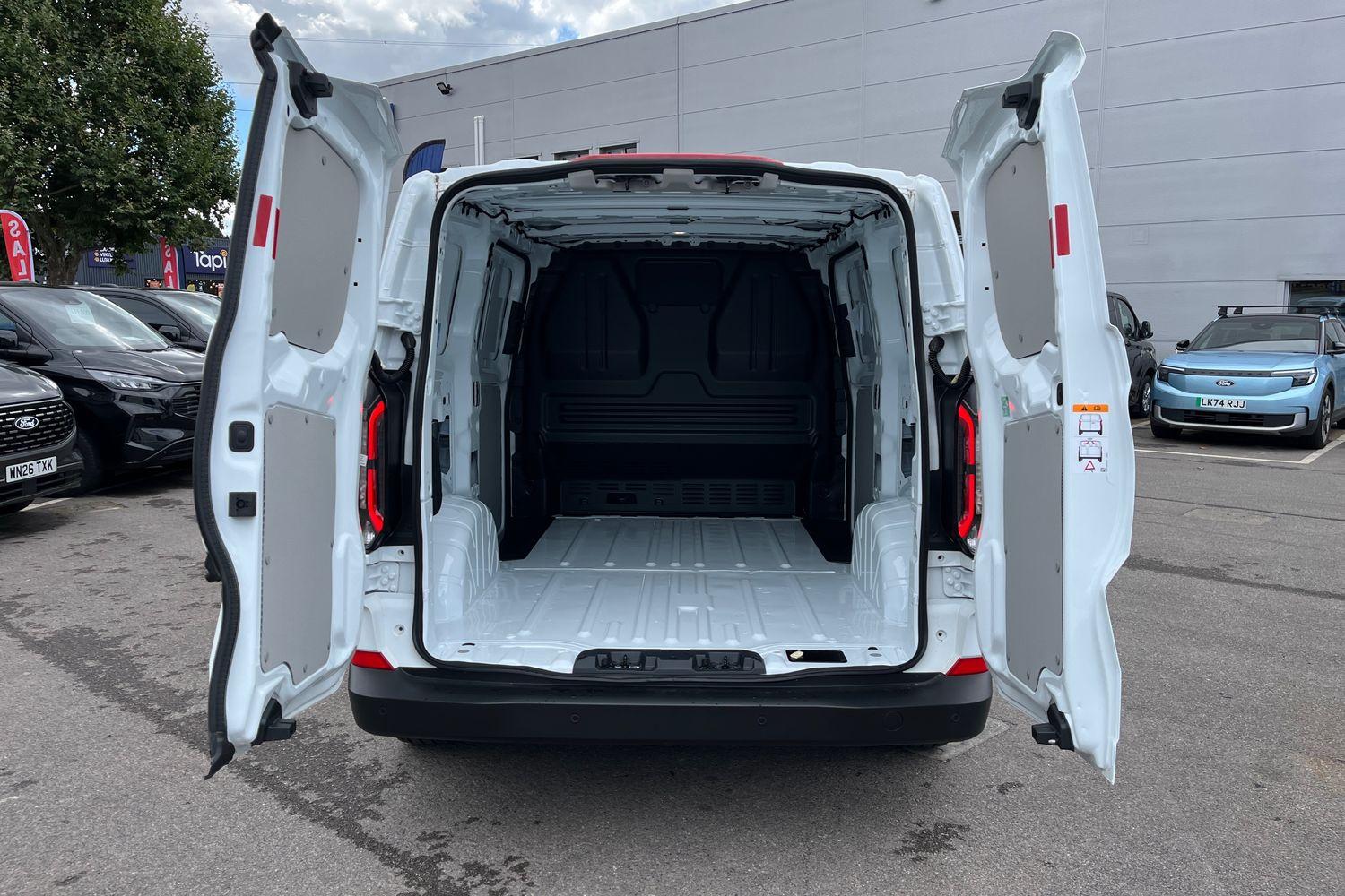 Ford E-TRANSIT CUSTOM Photo 5