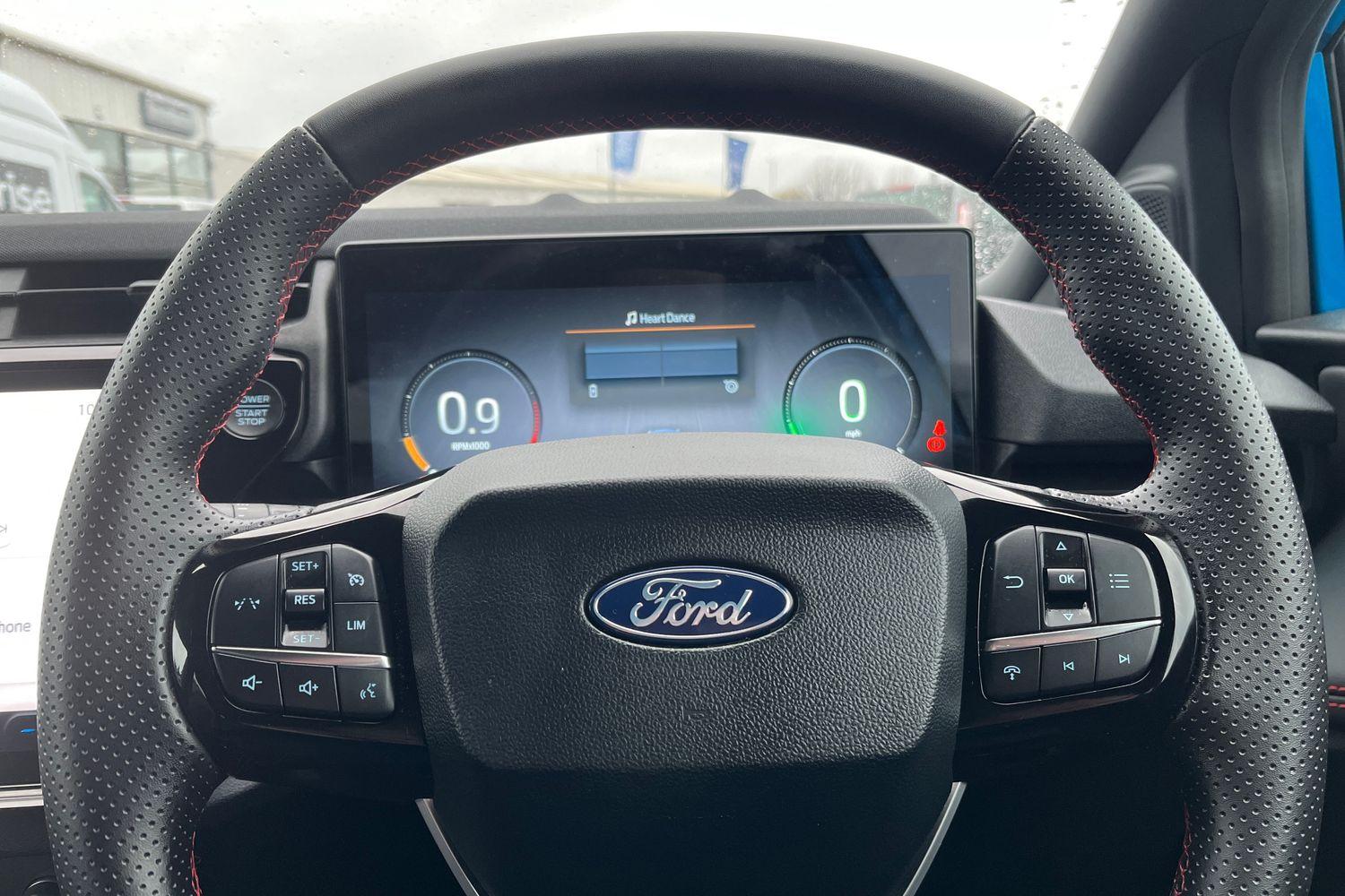 Ford PUMA Photo 11