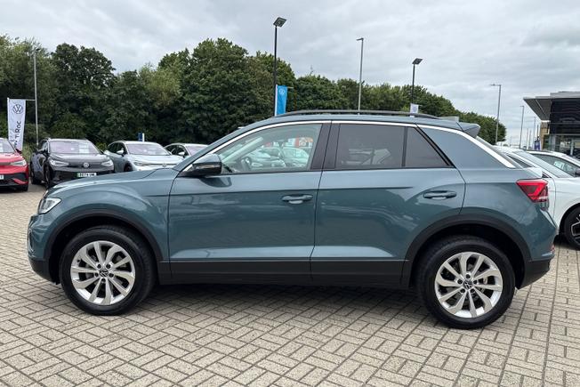 Volkswagen T-Roc Photo 32