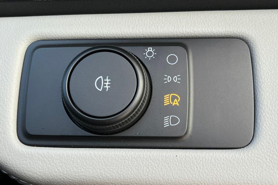 Ford PUMA GEN-E Photo autoimg-b3822e6218e5e601086f720d13b0f611389e48bd.jpg