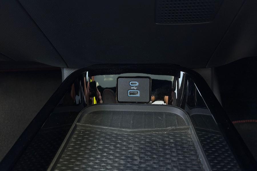 Ford Mustang Mach-E Photo autoimg-b3860f732932fef57a111311212f4784380ba7bb.jpg