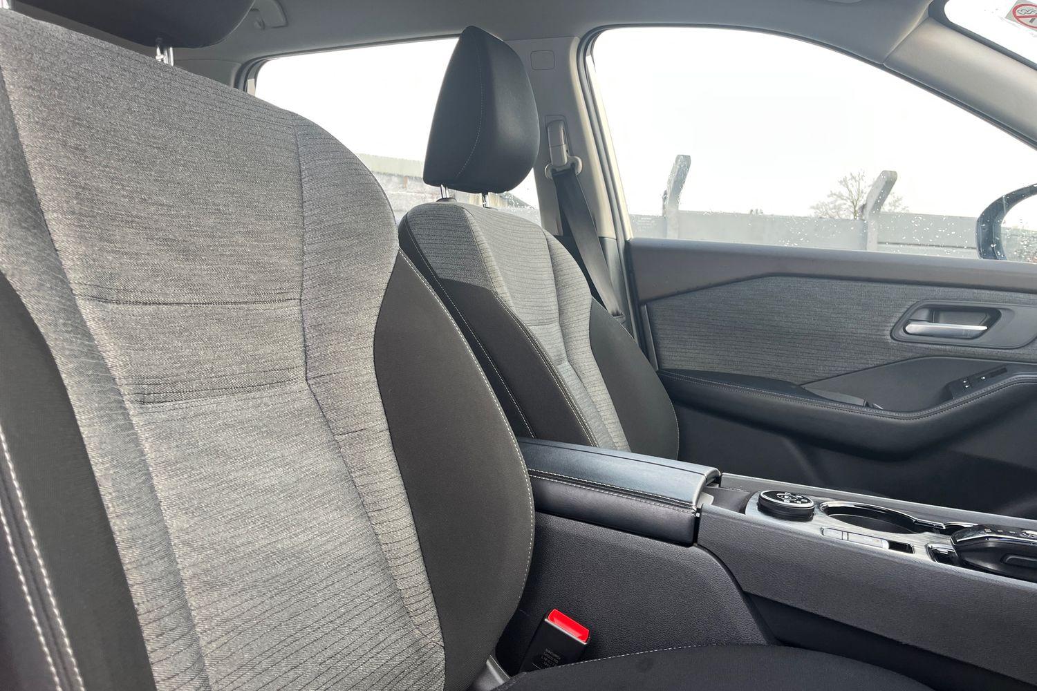 Nissan X-TRAIL Photo 16