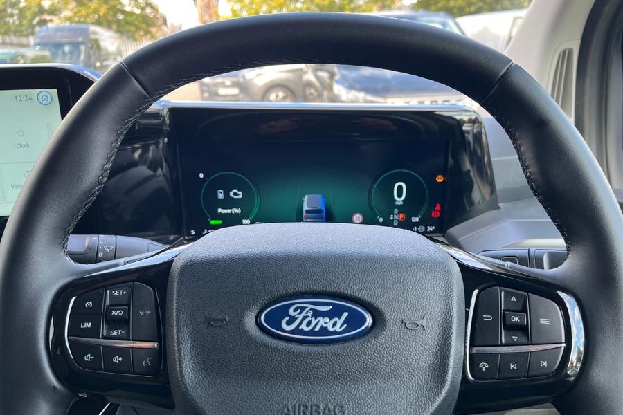 Ford TRANSIT CUSTOM Photo autoimg-b38b8f9998bd17b7c3077254a35961164802f099.jpg