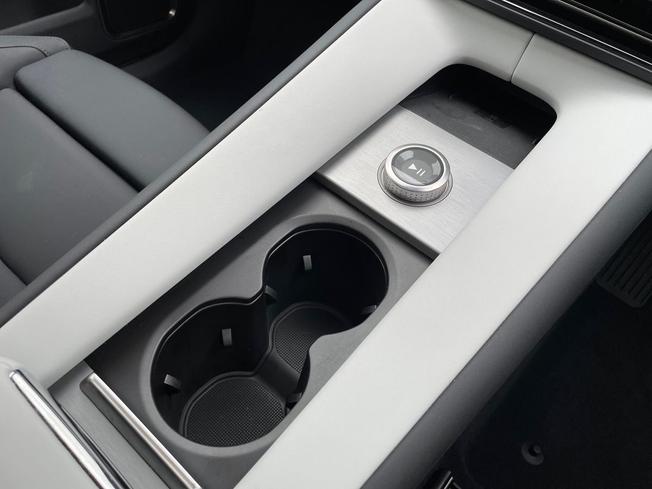 POLESTAR 4 Coupe Photo 44