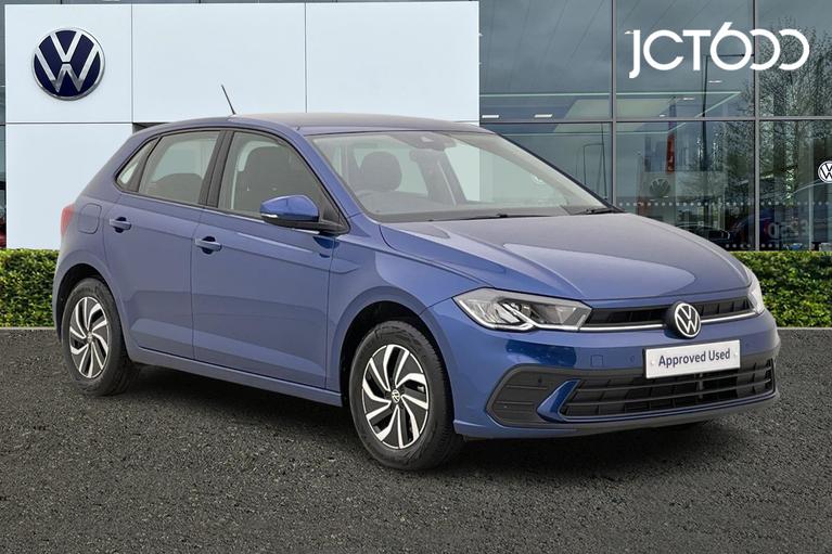 Used 2024 VOLKSWAGEN Polo 1.0 TSI Life Hatchback 5dr Petrol Manual Euro 6 (s/s) (95 ps) Blue at JCT600