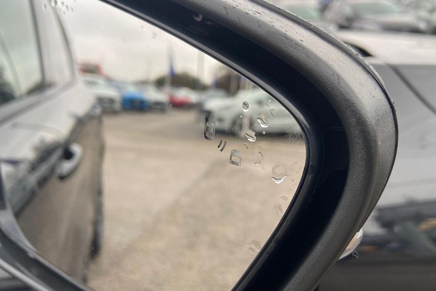 Ford Kuga Photo autoimg-b394d072fee61b6c03a86f02f65d58acb5a3f24d.jpg