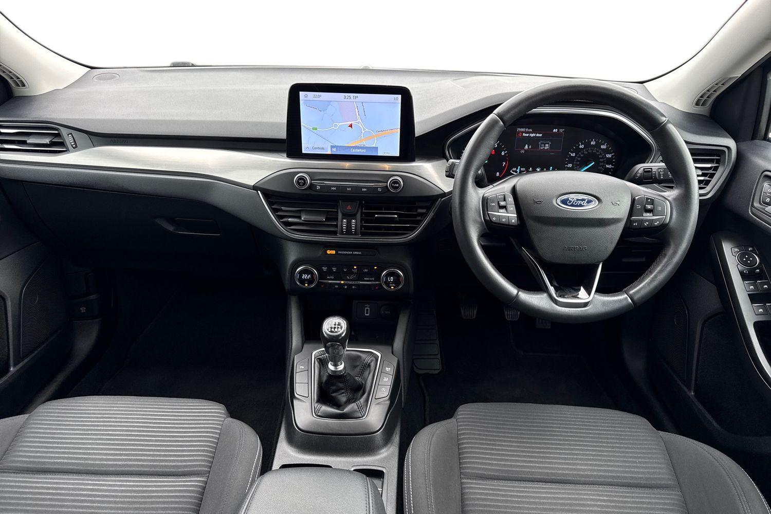 Ford FOCUS Photo 9