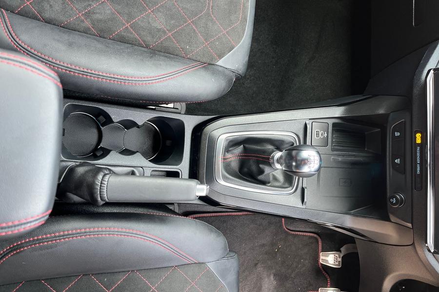 Ford Puma Photo autoimg-b39dcd9e2c26d5ee25151400ae56437574546332.jpg