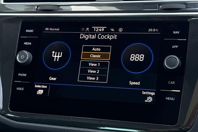 VOLKSWAGEN Tiguan Photo 36