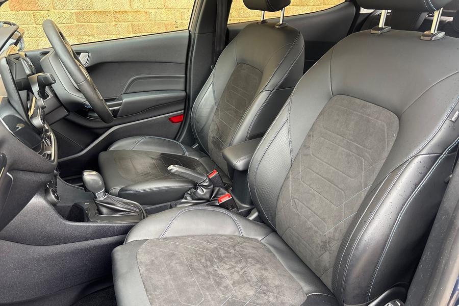 Ford Fiesta Photo autoimg-b39fc0730533e84a15c0bd4e8ea5a102f030548f.jpg