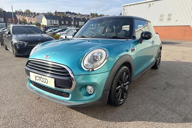 MINI Hatchback Photo 28