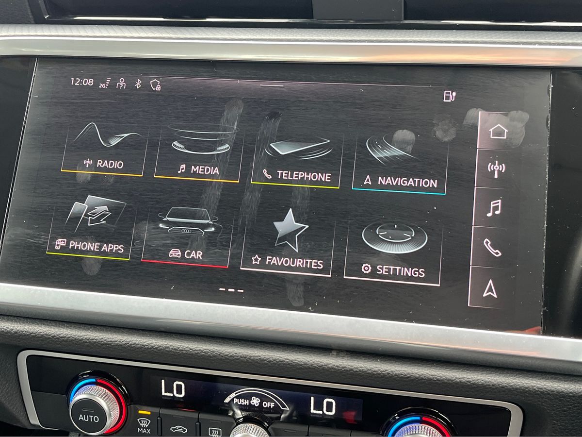Audi Q3 Photo 36