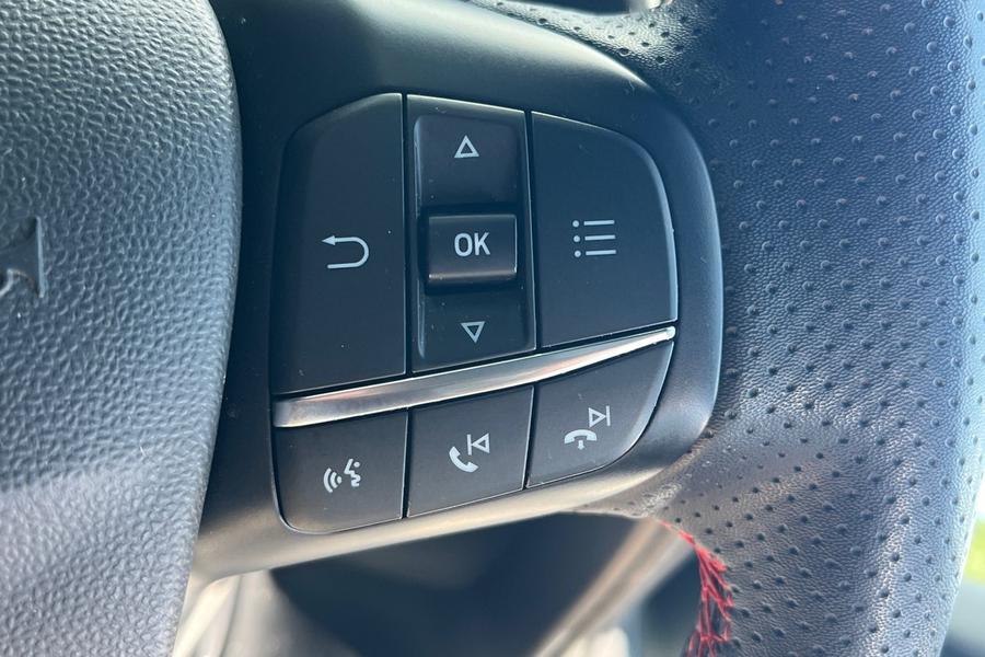Ford Fiesta Photo autoimg-b3a2f9ac7c93e6e8feca8cfb291c70d966bb2eb7.jpg
