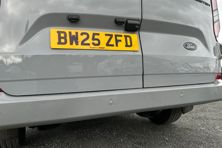 Ford TRANSIT CUSTOM Photo autoimg-b3a48acc6333d2353689315fc25df516cb08d02f.jpg