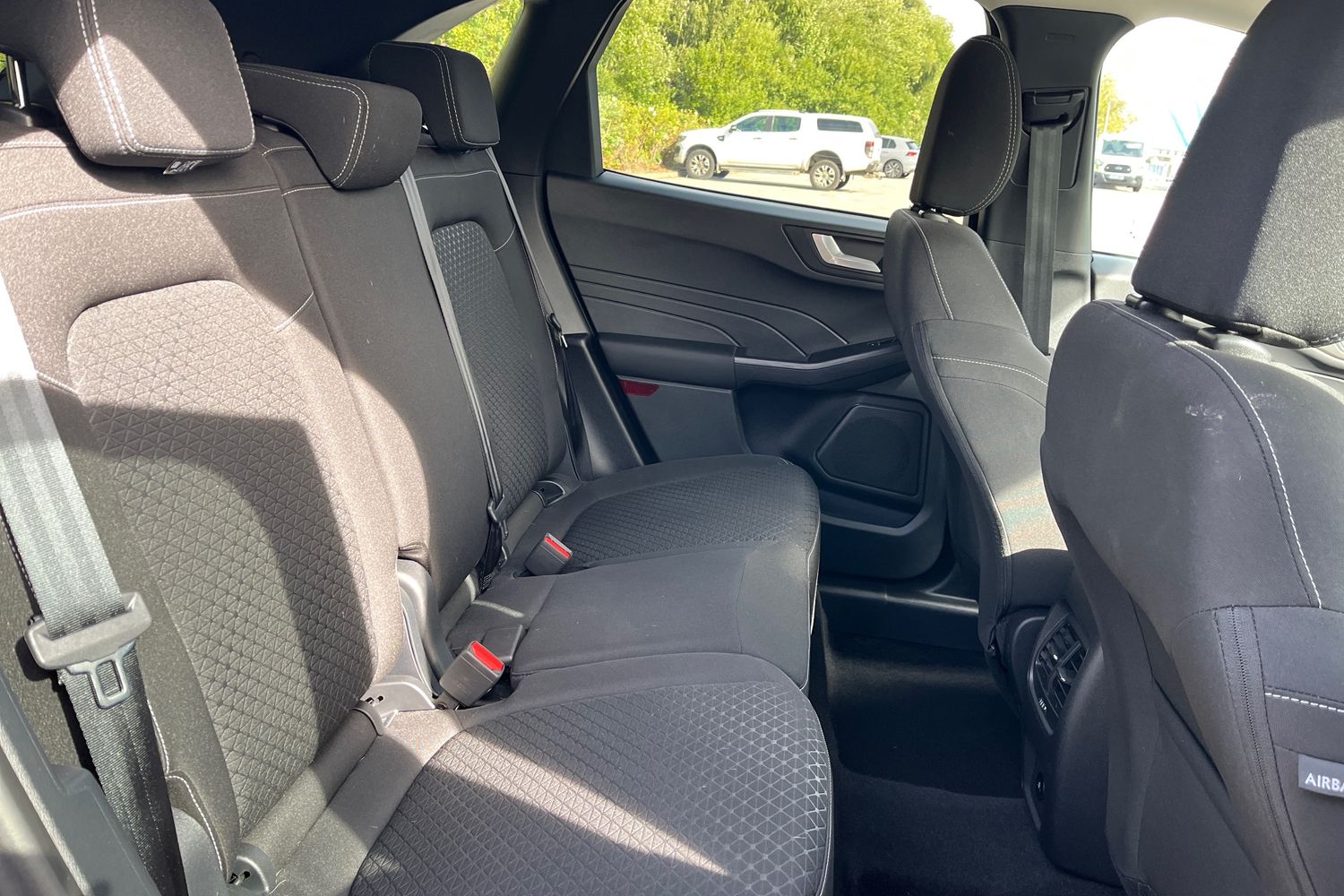 Ford KUGA Photo 36