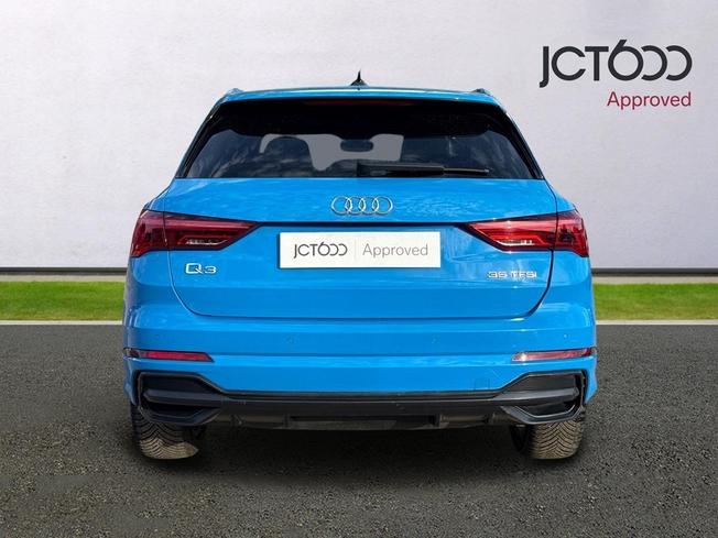 AUDI Q3 Photo 7