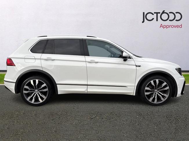 VOLKSWAGEN Tiguan Photo 4
