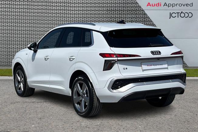 AUDI Q3 Photo 3