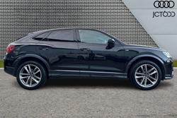 AUDI Q3 Photo 4