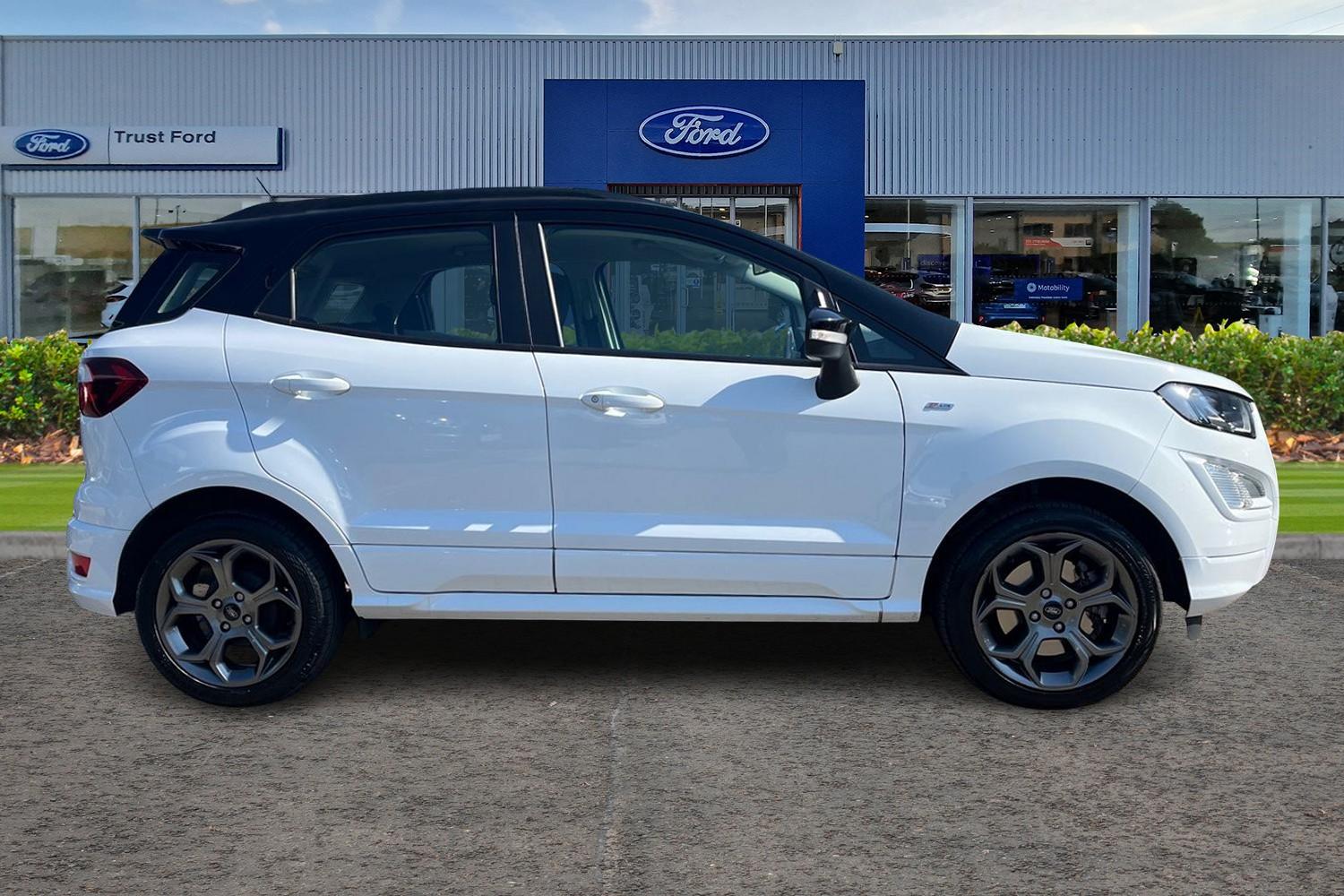 Ford EcoSport Photo 2
