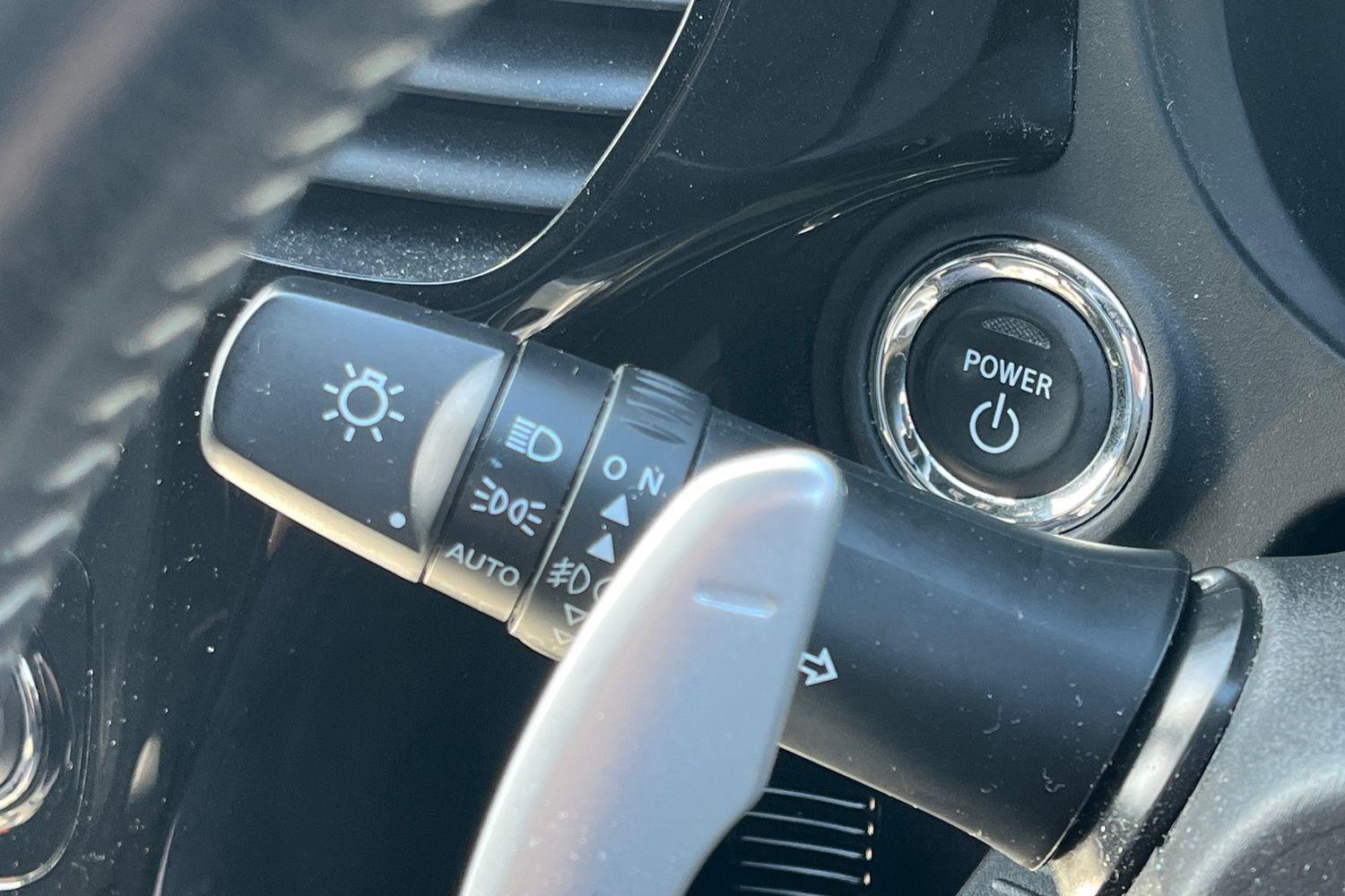 Mitsubishi OUTLANDER Photo 13